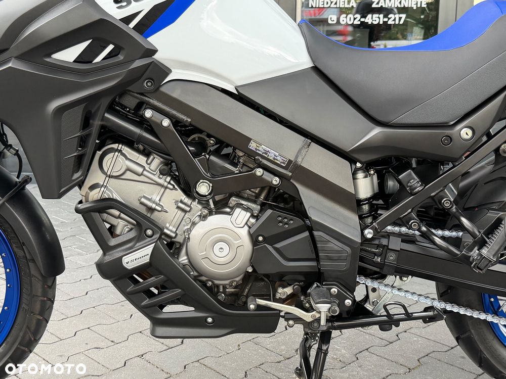 Suzuki V-STROM - 32
