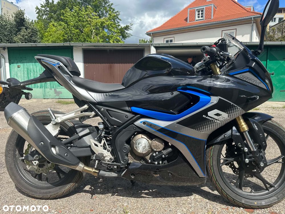 QJMOTOR SRK 125R - 10