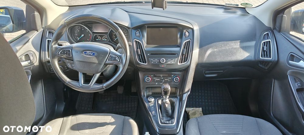 Ford Focus 2.0 TDCi Titanium ASS - 11