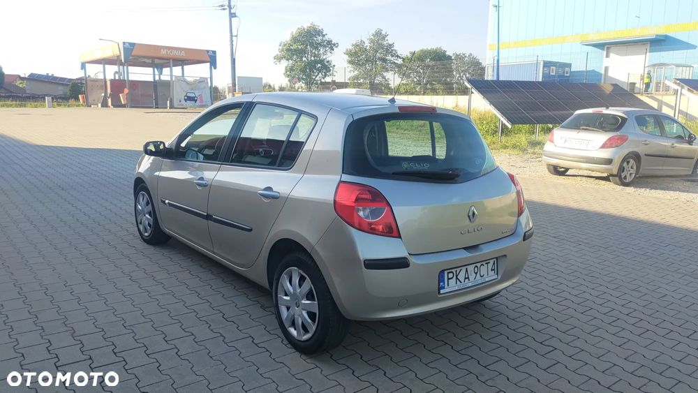Renault Clio 1.5 dCi Expression - 31