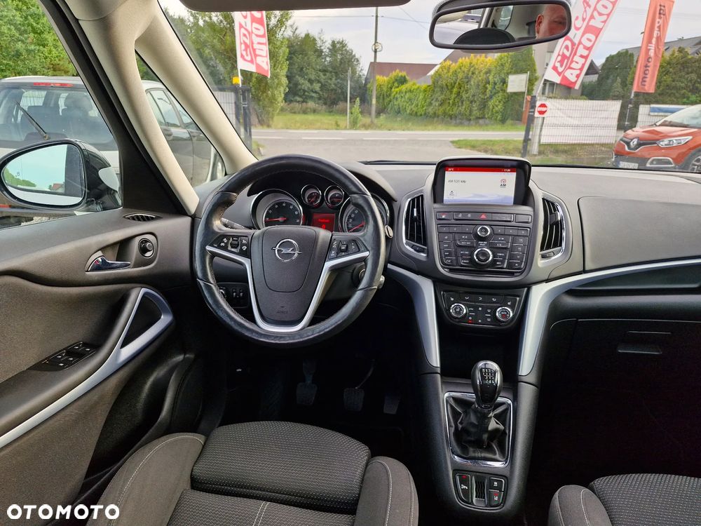 Opel Zafira - 8