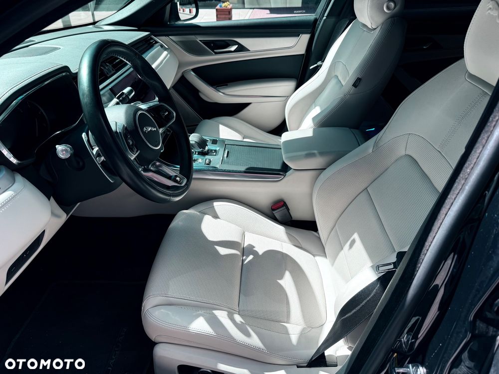 Jaguar XF D200 R-Dynamic SE - 7