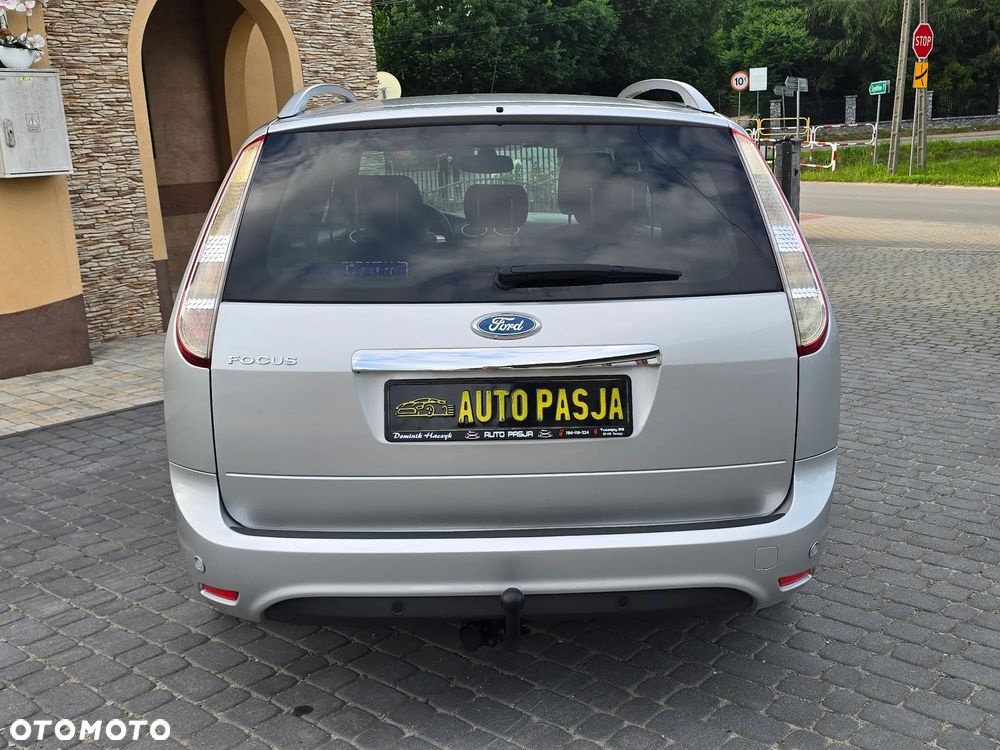Ford Focus 1.8 Titanium - 16