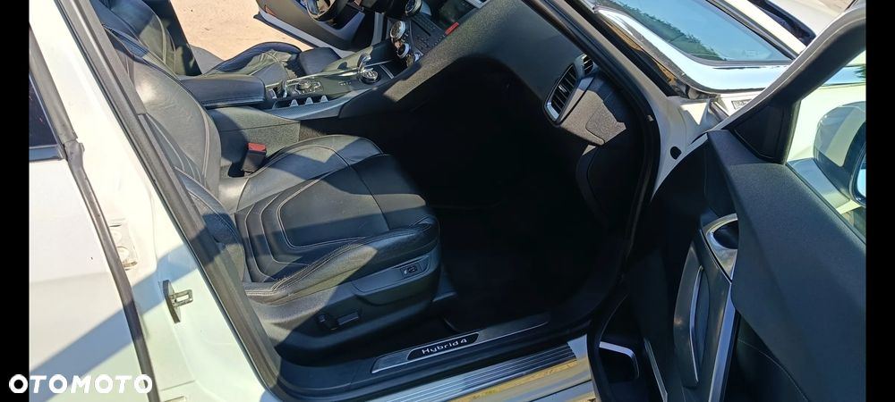 Citroën DS5 Hybrid4 EGS6 SoChic - 16