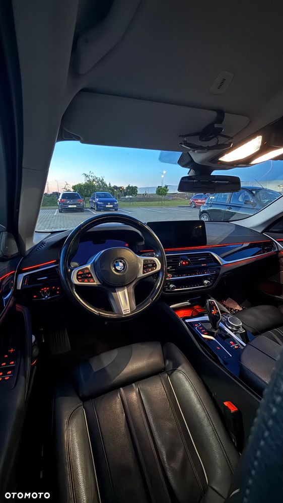 BMW Seria 5 530d mHEV Luxury Line - 10