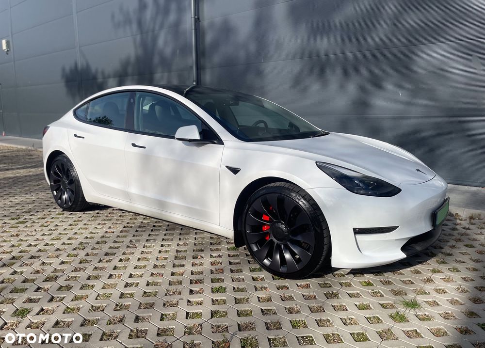 Tesla Model 3 Performance AWD - 4