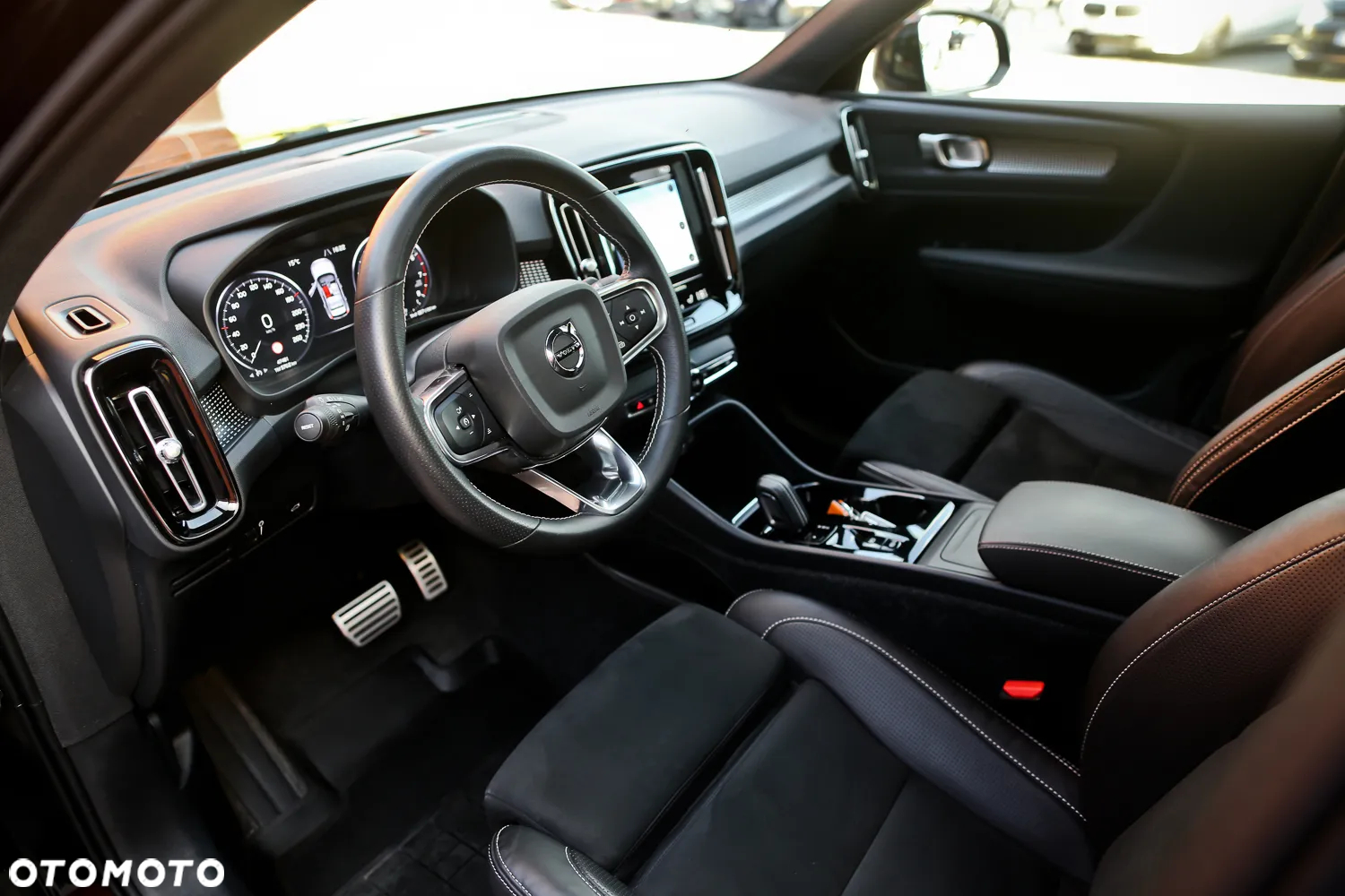 Volvo XC 40 T5 AWD R-Design - 21