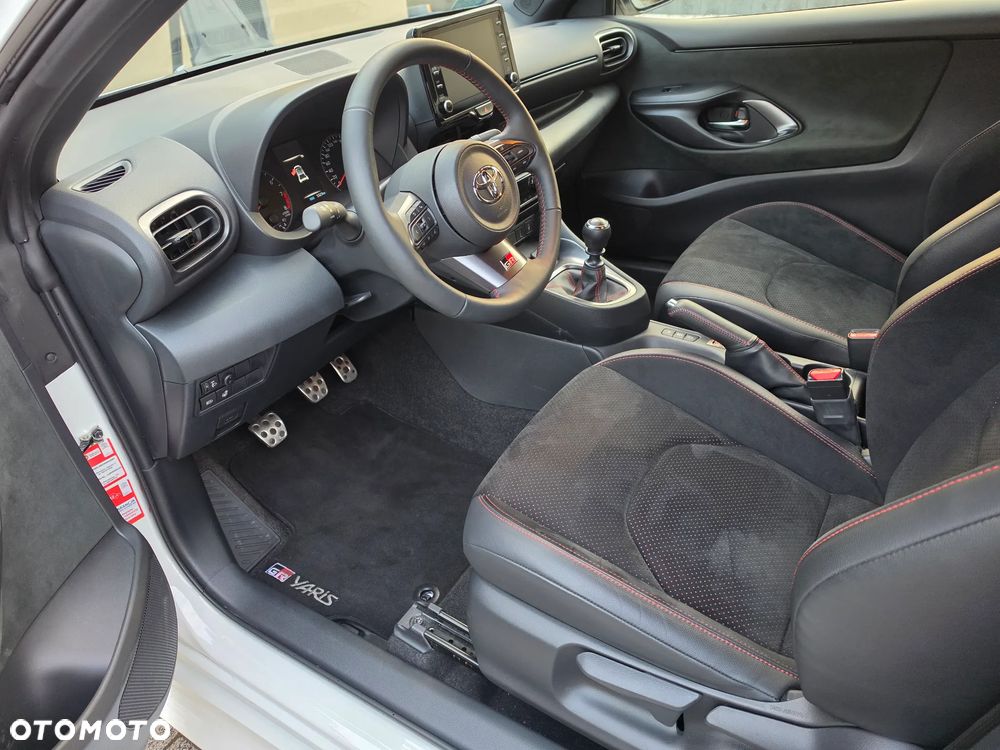 Toyota GR Yaris 1.6 Dynamic - 7