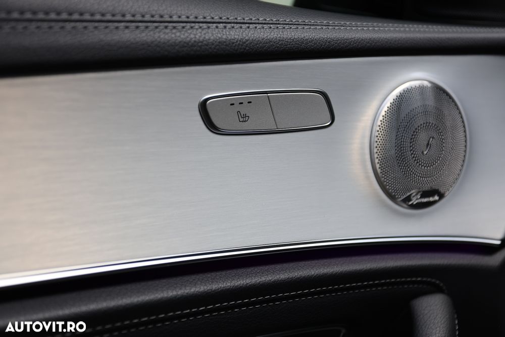 Mercedes-Benz E 300 4MATIC Aut. - 23