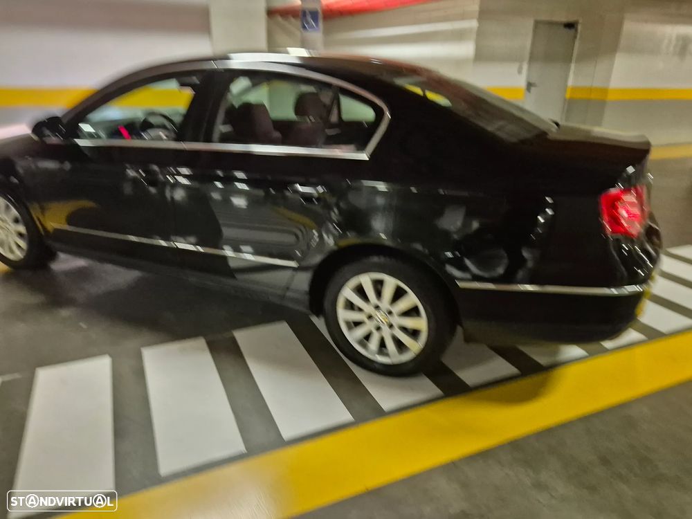 VW Passat 2.0 TDI Confortline - 19