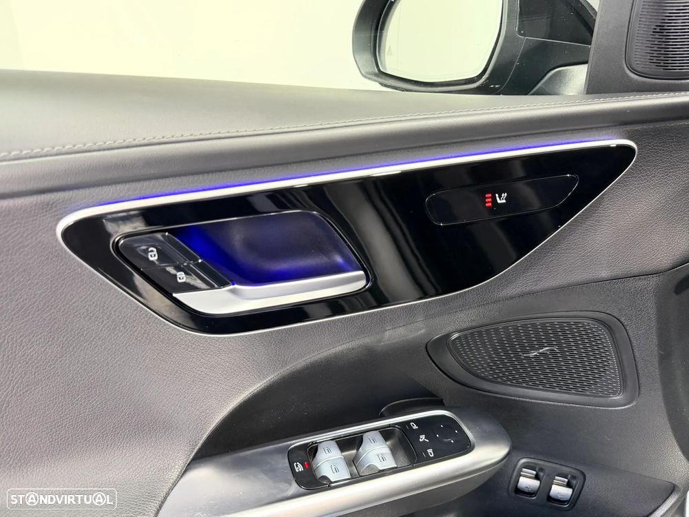 Mercedes-Benz C 300 e AMG Line - 20