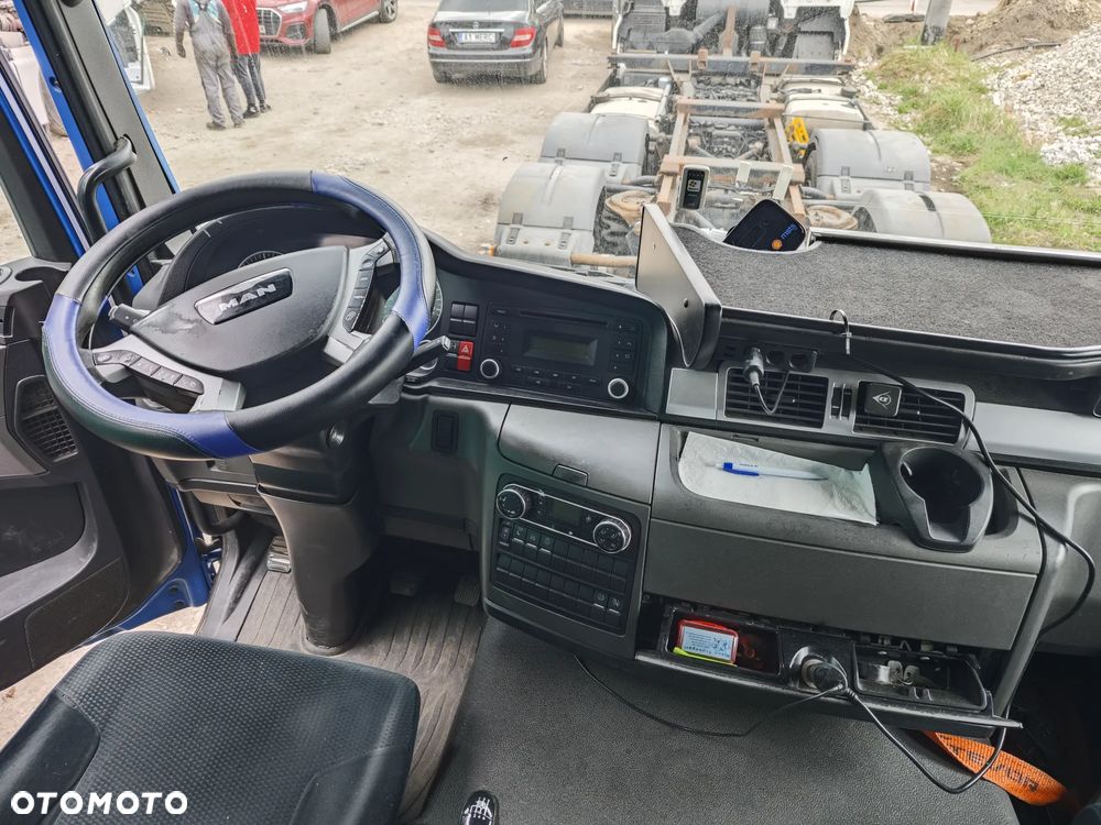 MAN TGL 12.220 - 4