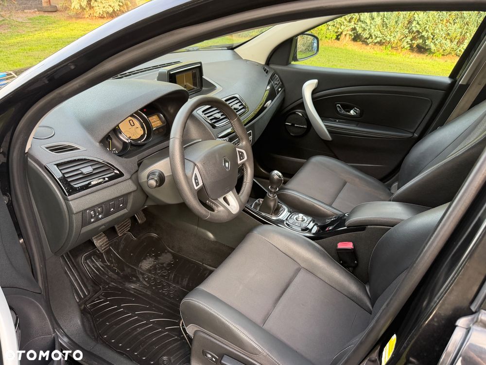 Renault Megane ENERGY dCi 130 Start & Stop Bose Edition - 23