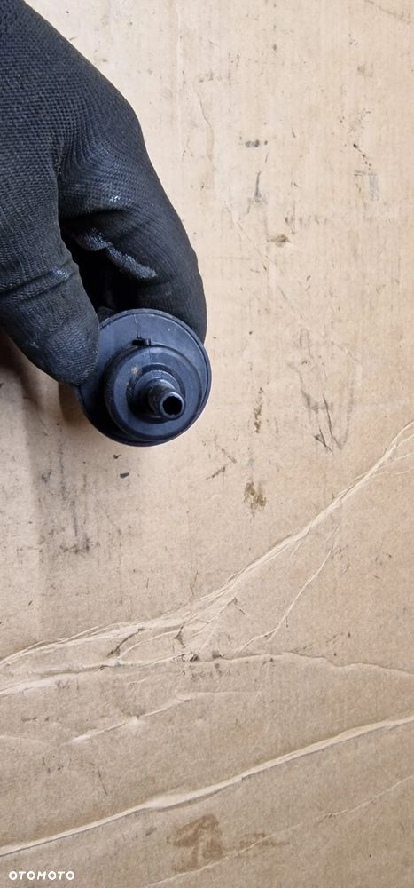 Zaworek elektrozawór ciśnienia paliwa Renault Clio III 1.2 TCE 8200660852 - 3