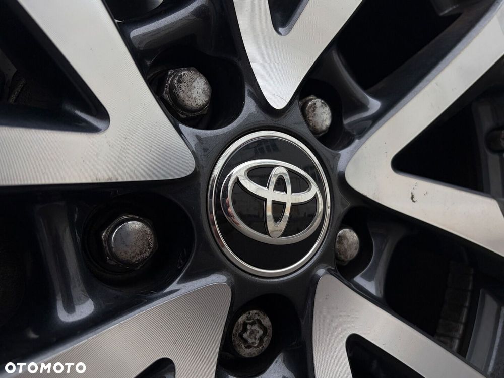 Toyota Corolla Cross - 3