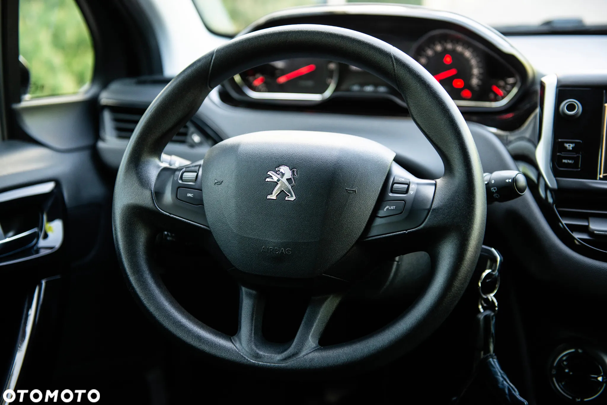 Peugeot 208 1.2 PureTech Allure - 25
