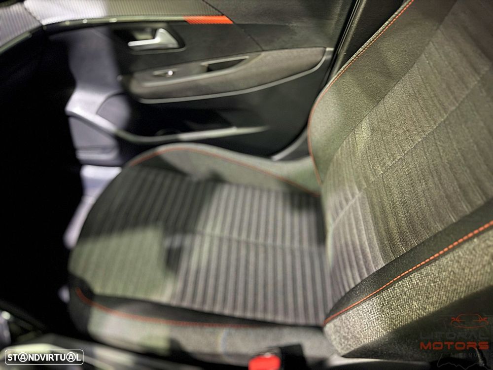 Peugeot 208 1.2 PureTech Active - 19