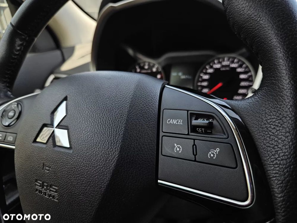 Mitsubishi Eclipse Cross - 38