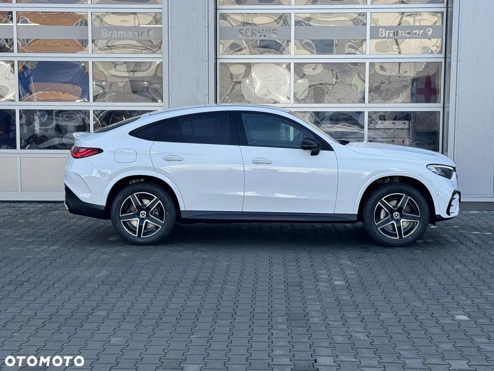 Mercedes-Benz GLC 300 e 4-Matic AMG Line - 7