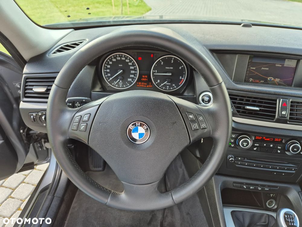 BMW X1 xDrive18d - 36