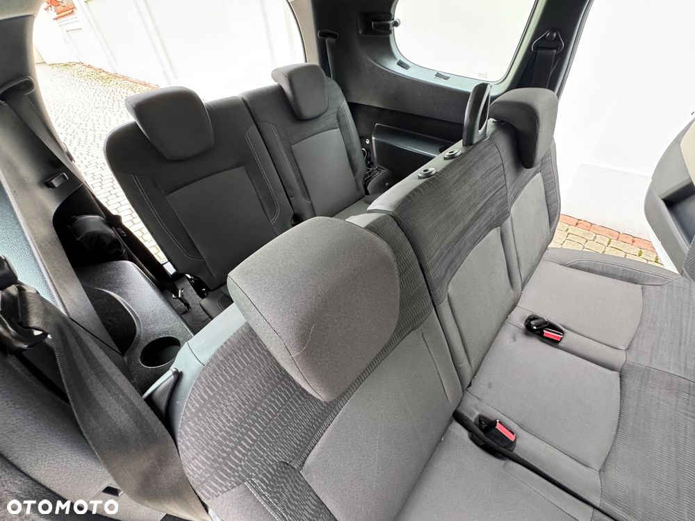 Dacia Lodgy - 32