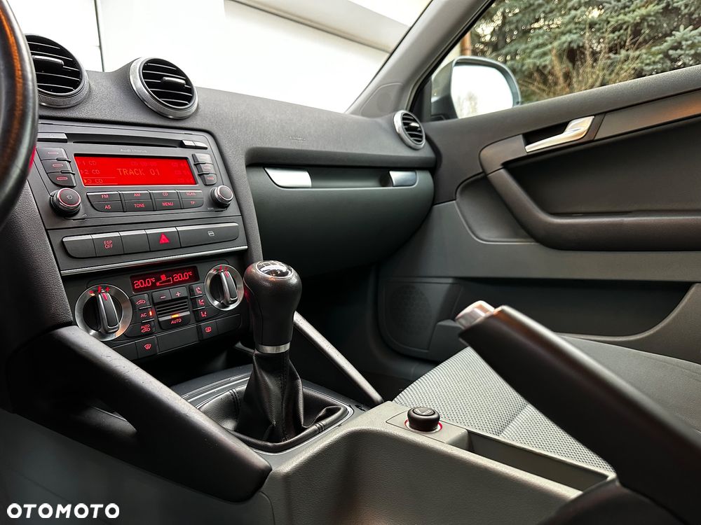 Audi A3 Sportback 1.8 TFSI Attraction - 18