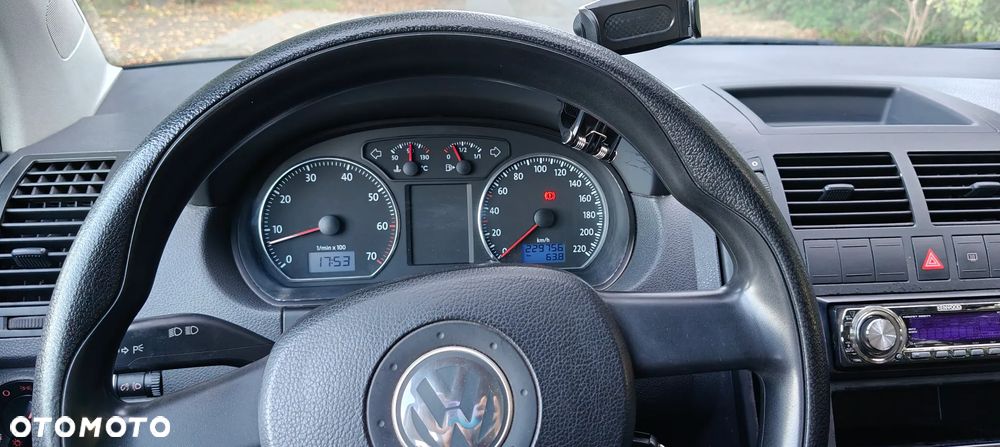 Volkswagen Polo 1.4 Trendline - 9