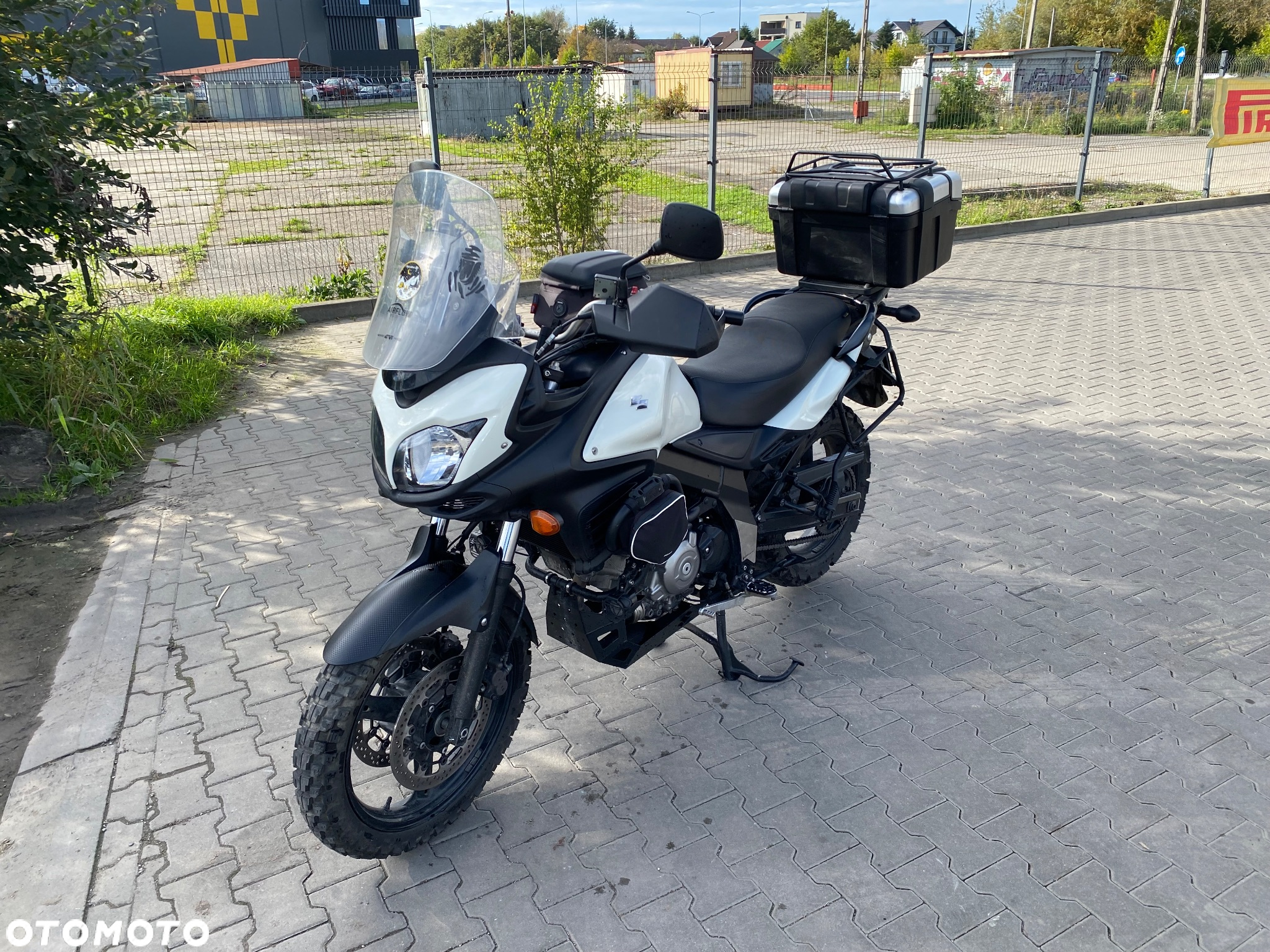 Suzuki DL - 11