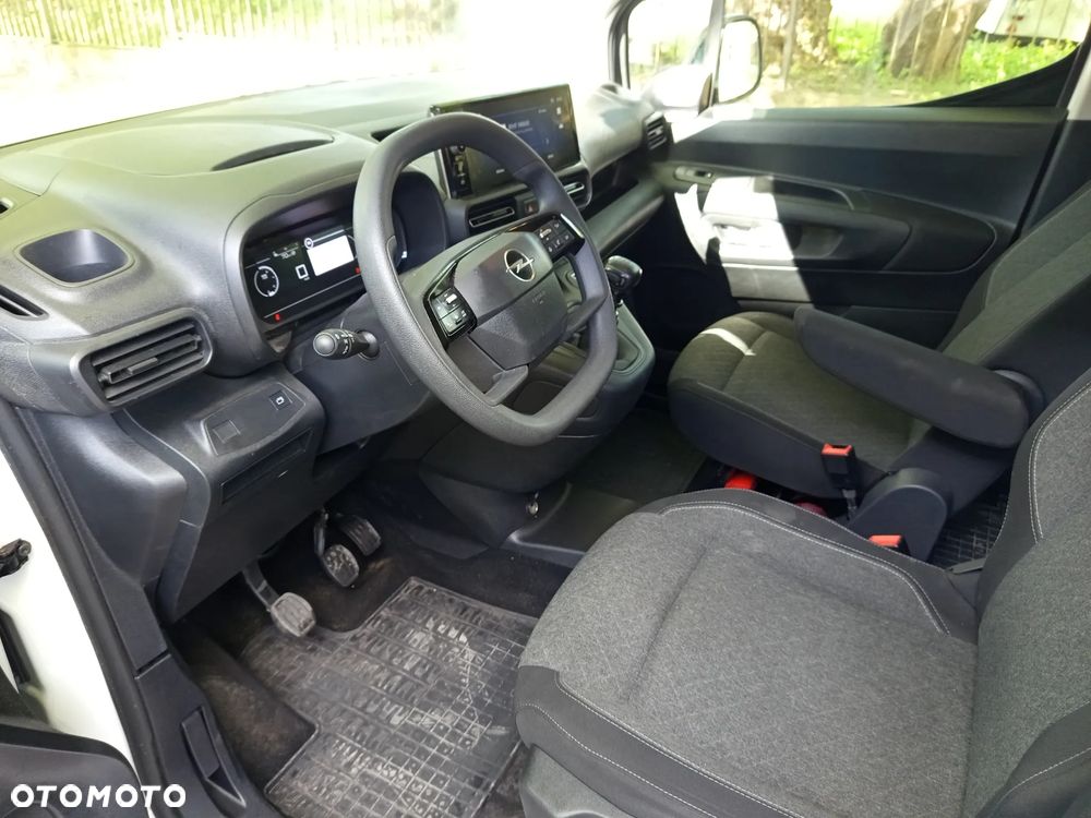 Opel Combo 1.5 CDTI Essentia S&S - 10