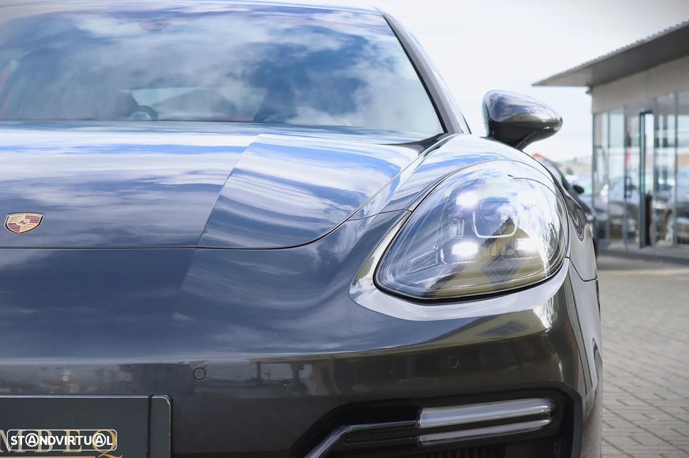 Porsche Panamera Sport Turismo 4 E-Hybrid - 14