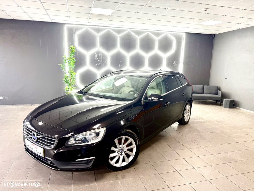 Volvo V60 2.0 D3 Momentum - 2