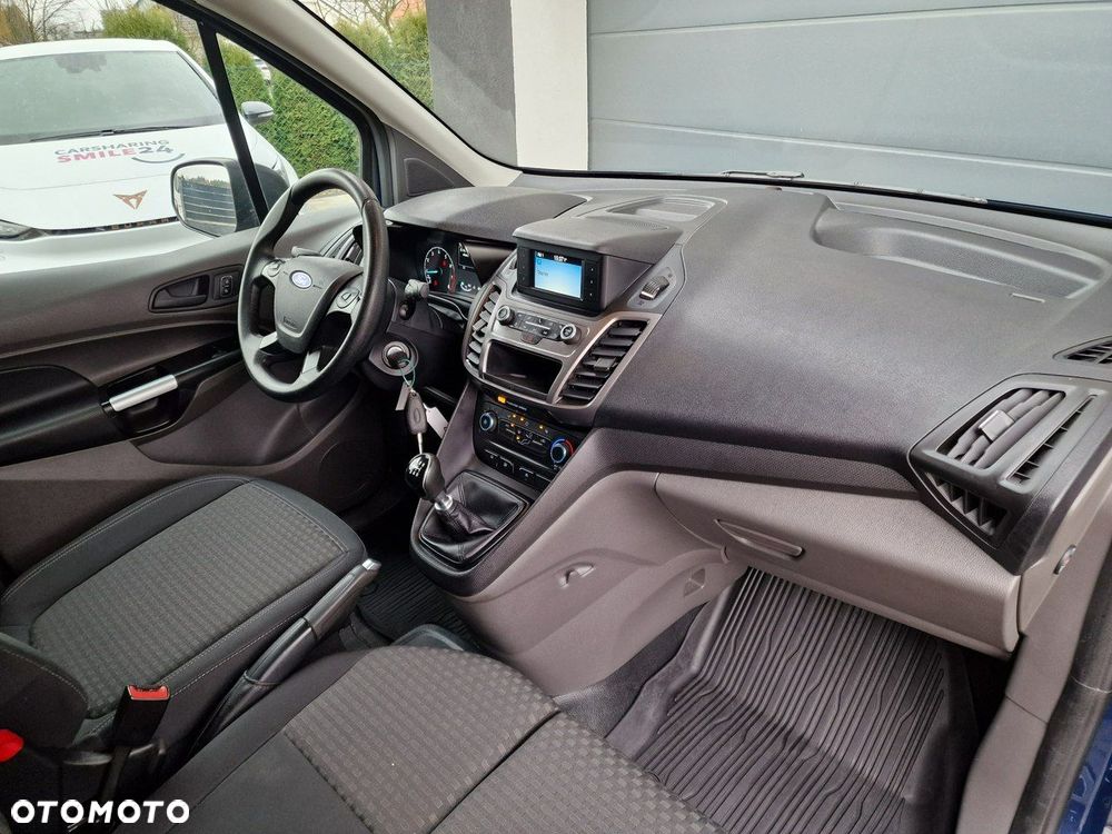Ford Transit Connect - 23