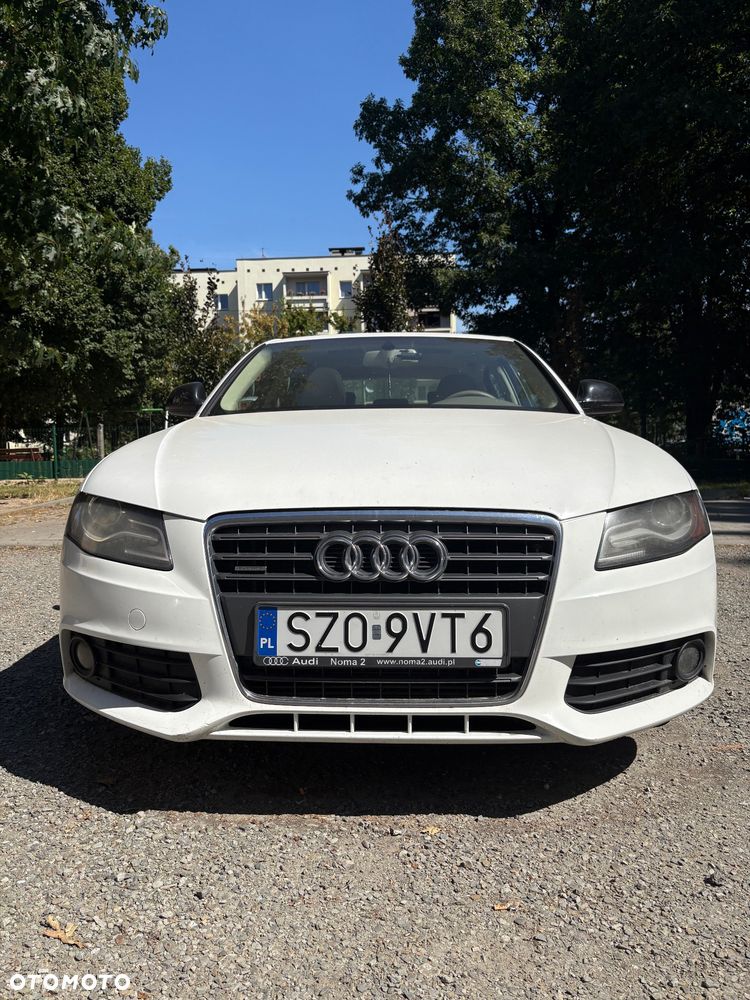Audi A4 Limousine - 4