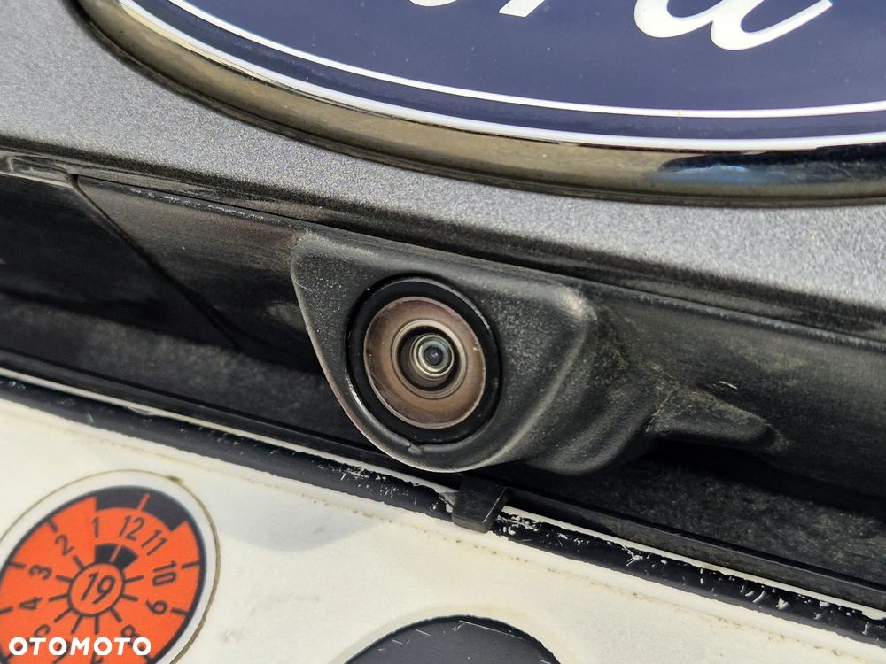 Ford Kuga 2.0 TDCi 4x4 Titanium - 28