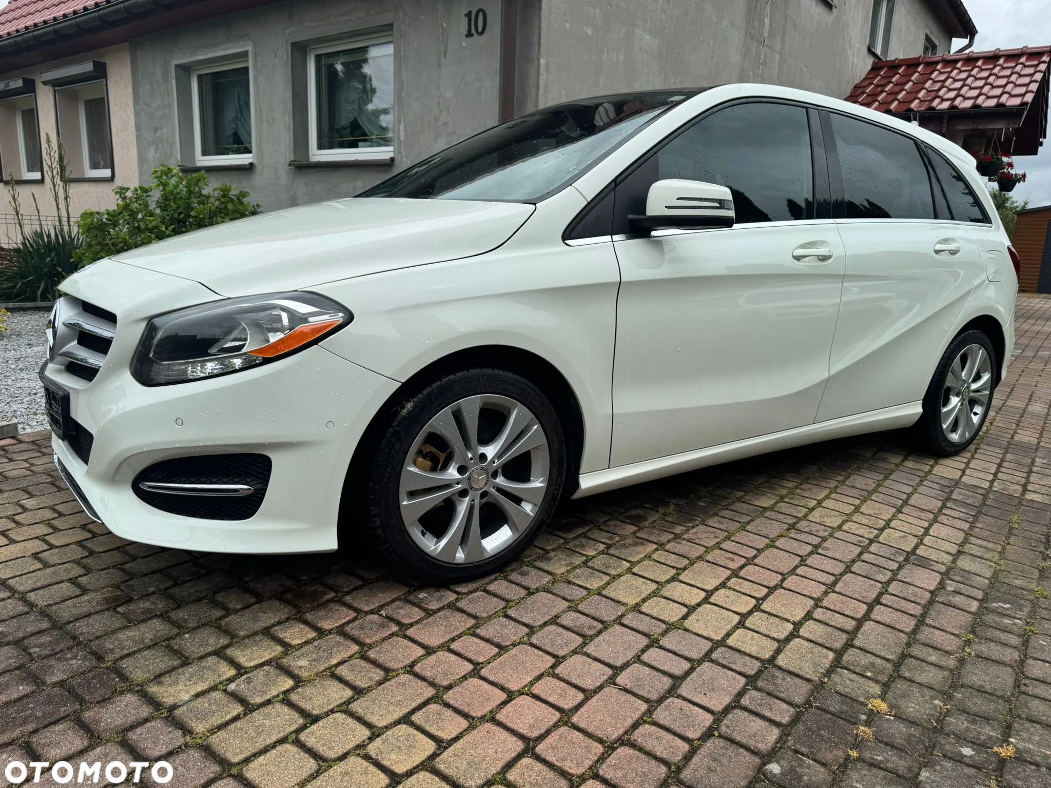 Mercedes-Benz Klasa B 250 4Matic 7G-DCT UrbanStyle Edition - 1