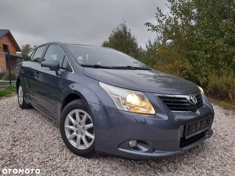 Toyota Avensis Combi 1.8 Comfort - 20
