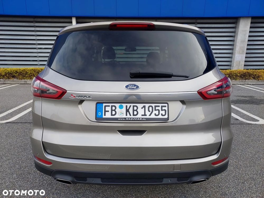 Ford S-Max 2.0 TDCi Titanium PowerShift - 6