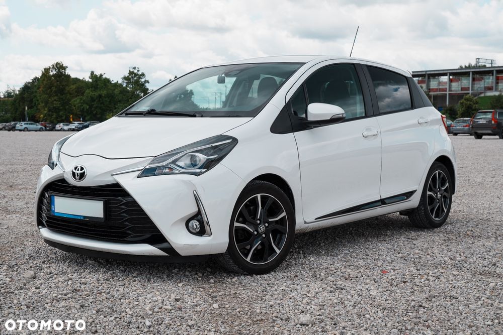 Toyota Yaris 1.5 Premium - 7