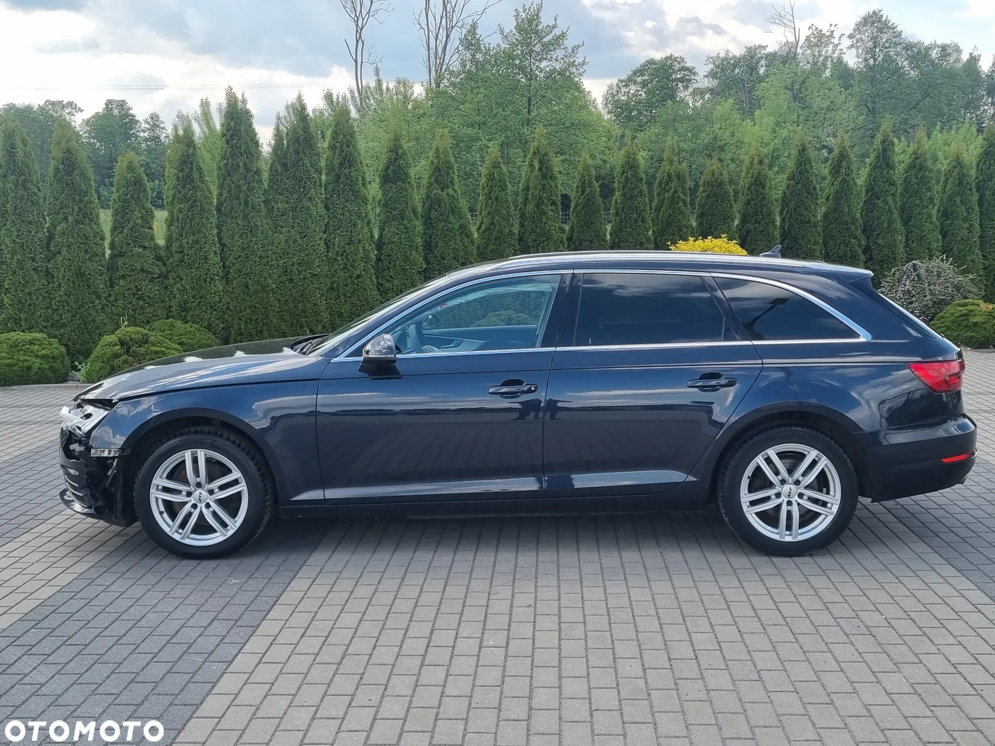 Audi A4 Avant 40 TFSI S tronic - 4