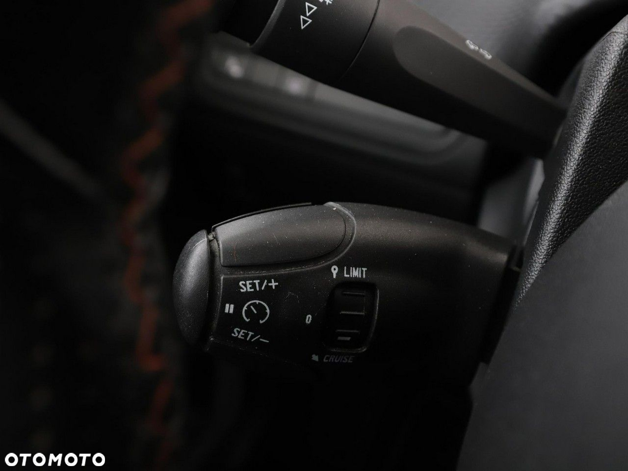 Peugeot 2008 PureTech 110 Stop&Start EAT6 GT-Line Edition - 31