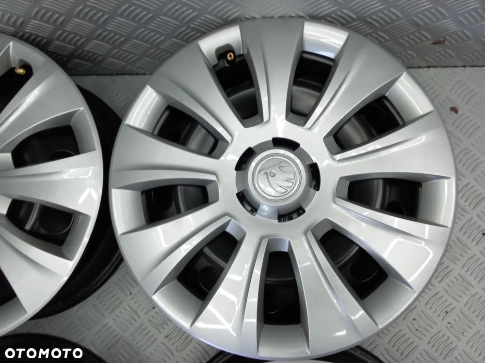 Felgi Skoda Octavia Suprb Karoq Yeti 6Jx16 et43 5x112 - 2