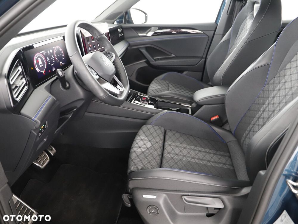 Volkswagen Tiguan - 10
