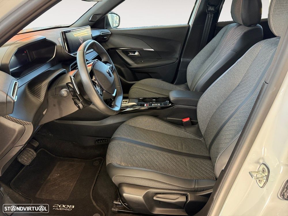 Peugeot 2008 - 6