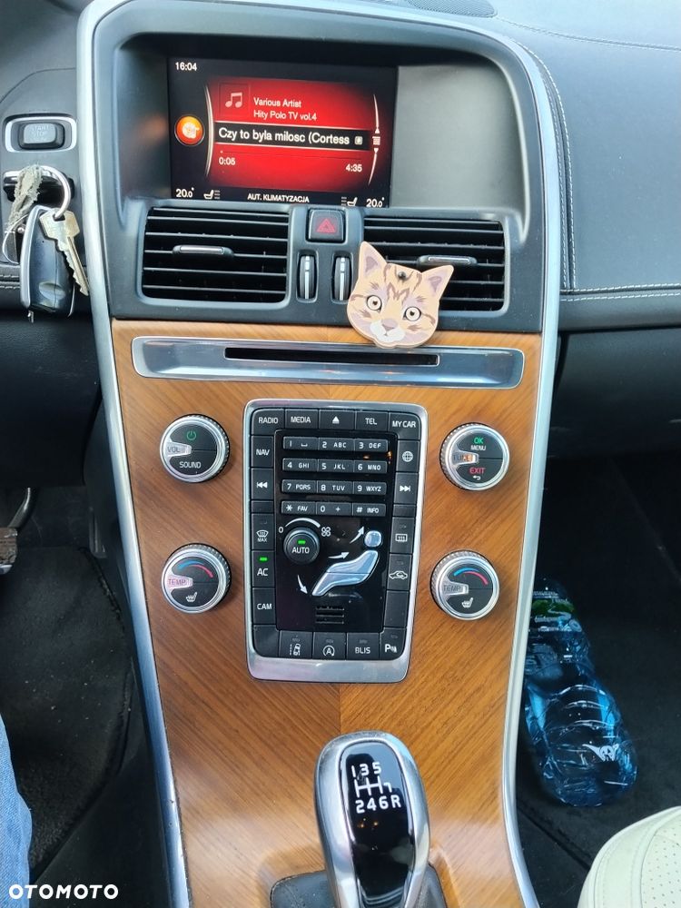 Volvo XC 60 - 6