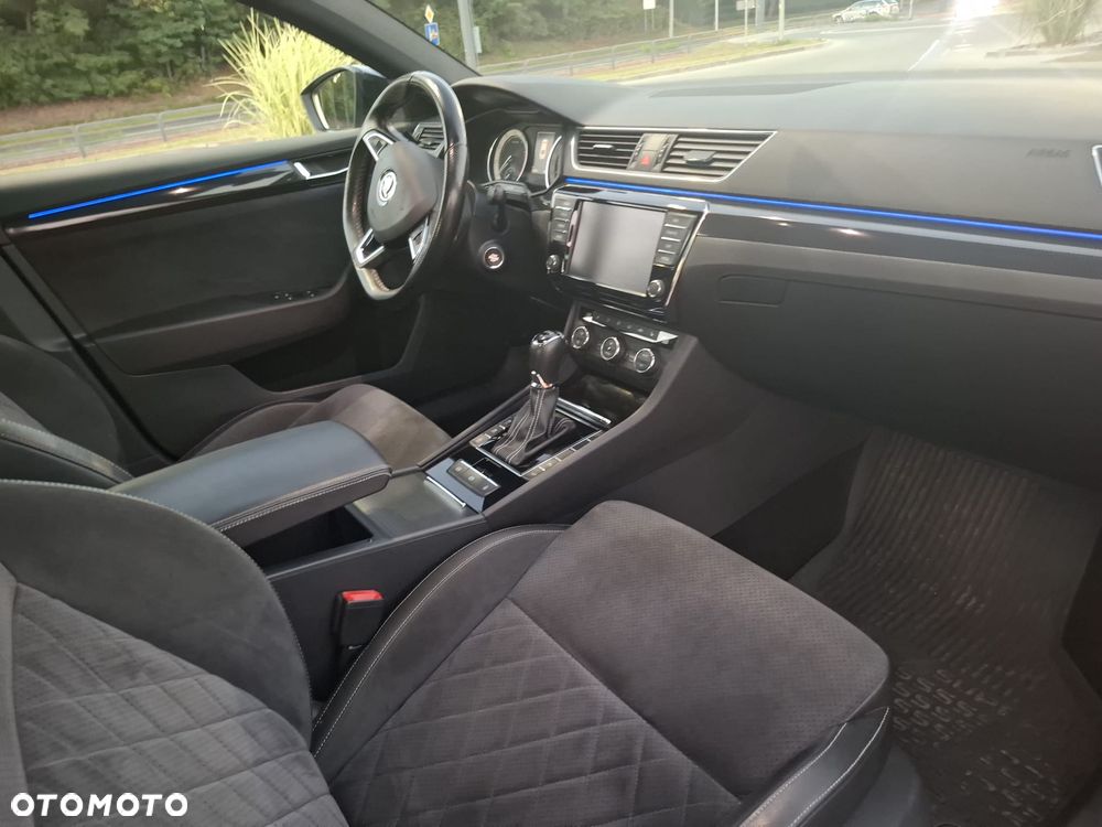 Skoda Superb 2.0 TSI Sportline DSG - 10