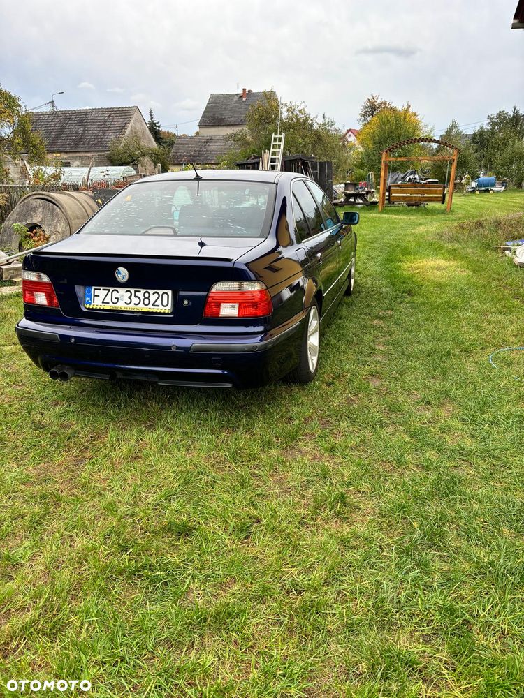BMW Seria 5 520i - 12
