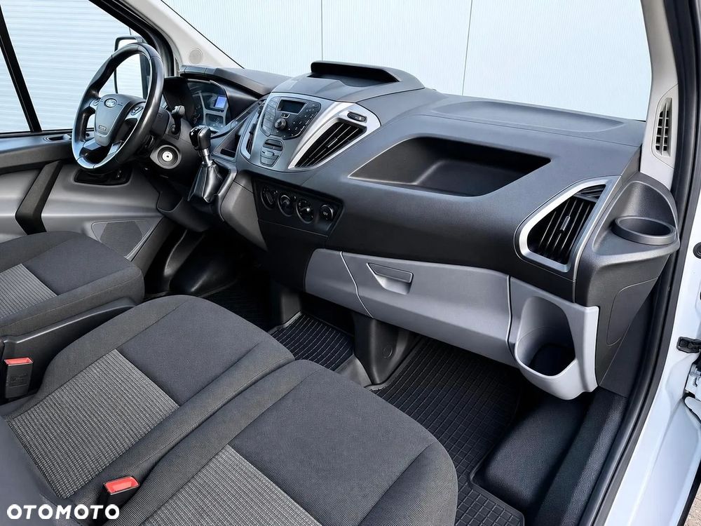 Ford Transit Coustom - 8