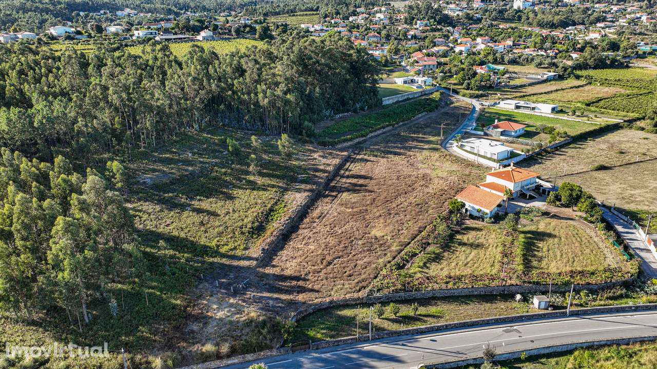 Terreno rústico de 15.520m2 em malha urbana e com possibilidade de con - Grande imagem: 2/8