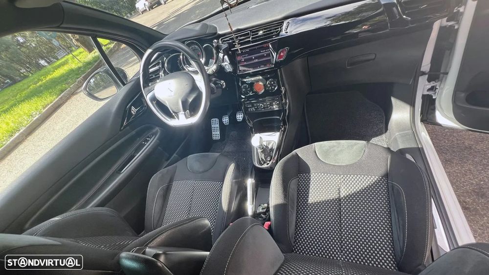 Citroën DS3 1.6 HDi Airdream So Chic - 9