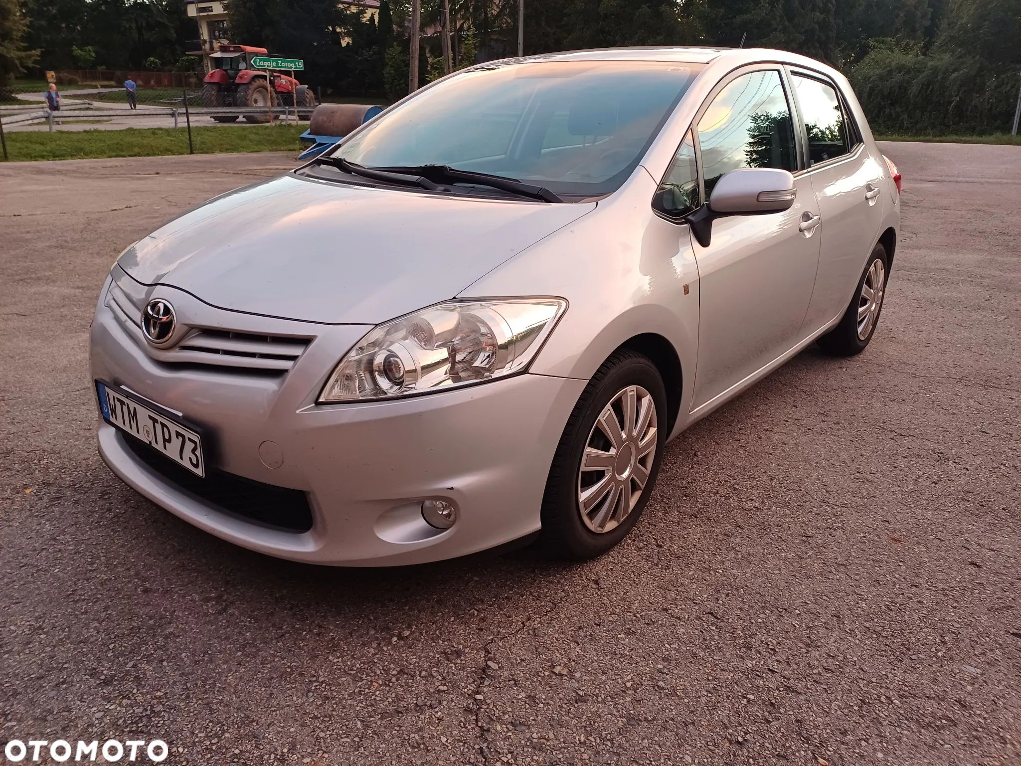 Toyota Auris 1.33 VVT-i Luna - 1